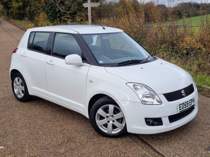 SUZUKI SWIFT