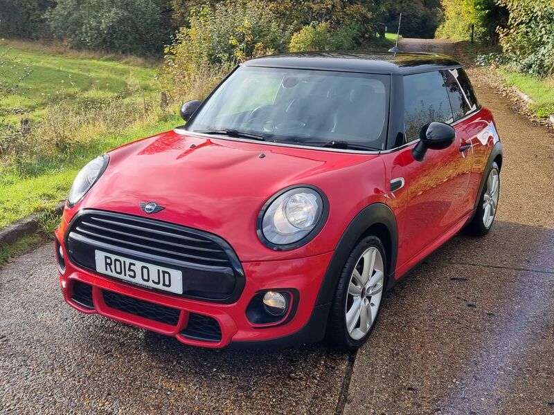 MINI HATCH