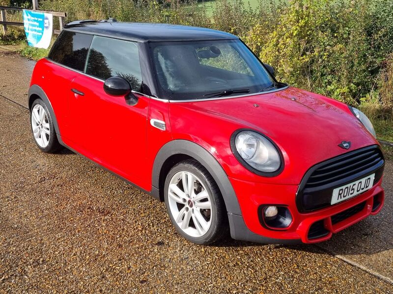 MINI HATCH