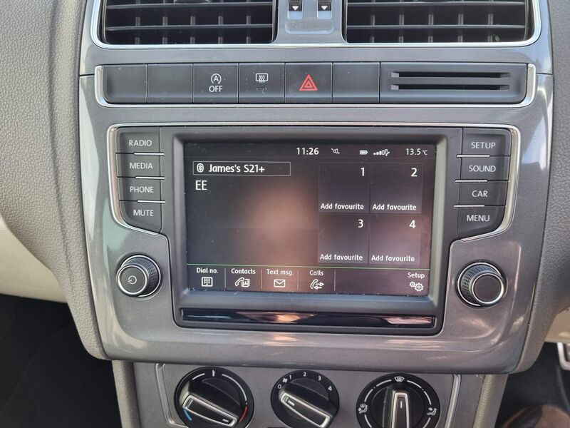 VOLKSWAGEN POLO