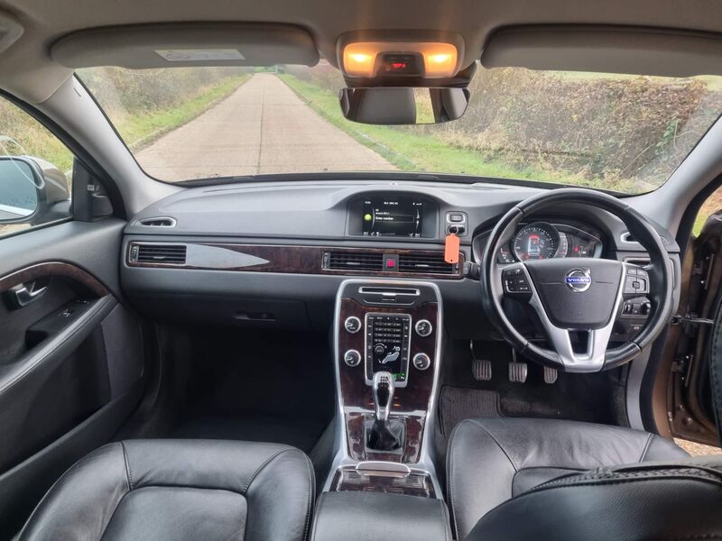 VOLVO XC70