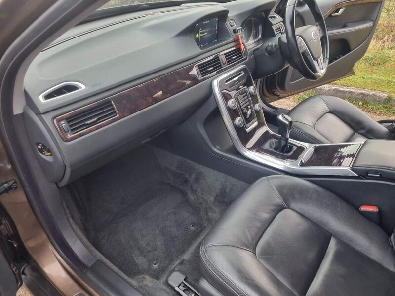 VOLVO XC70