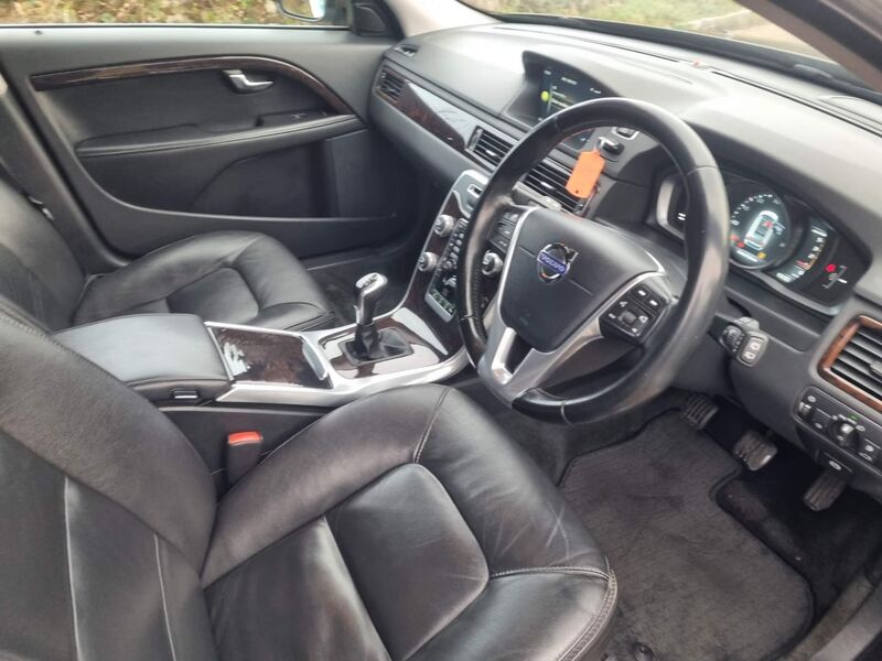 VOLVO XC70