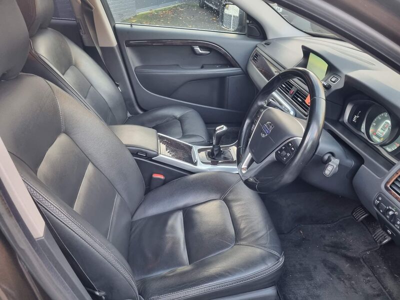 VOLVO XC70