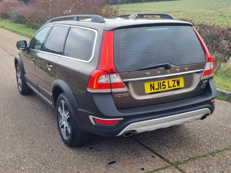 VOLVO XC70