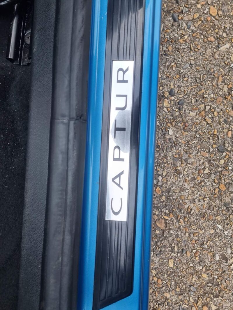 RENAULT CAPTUR