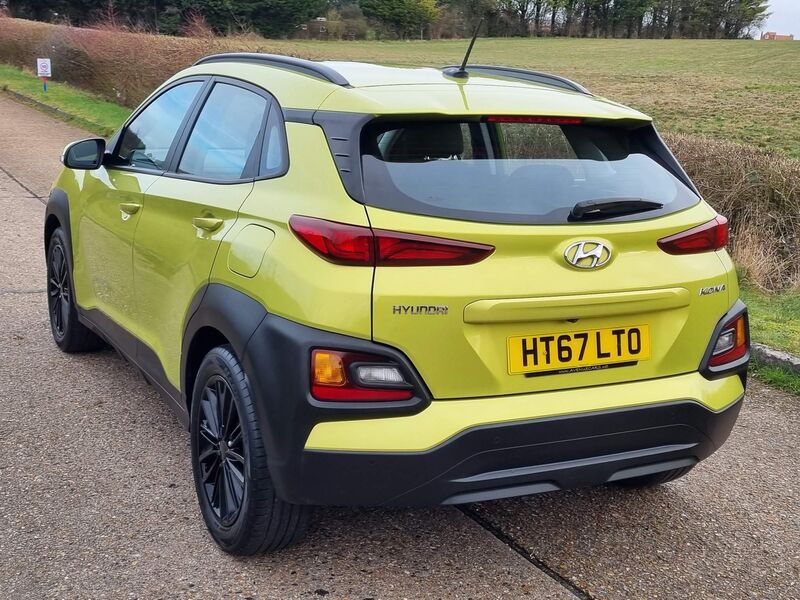 HYUNDAI KONA