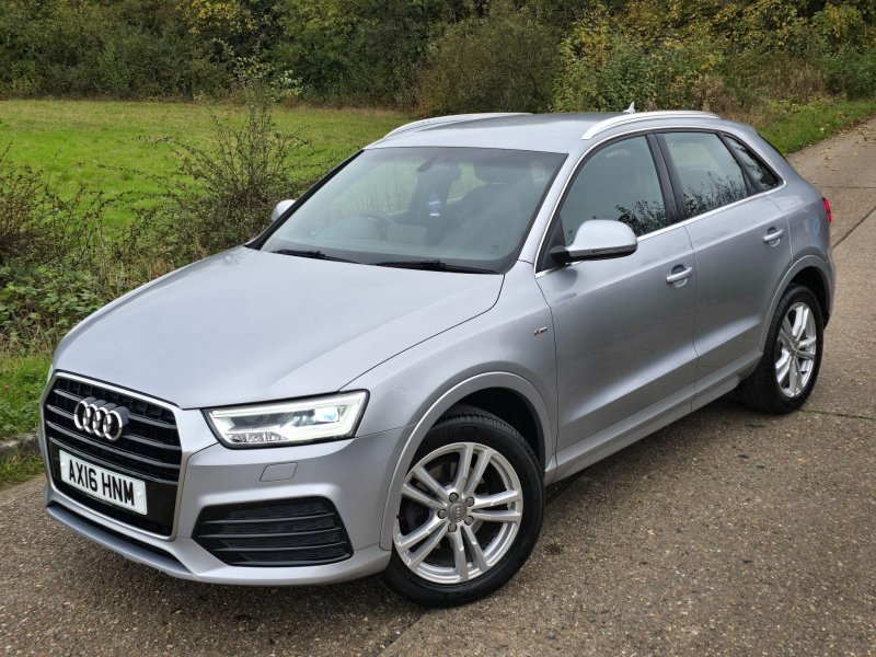 AUDI Q3