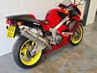 HONDA VTR