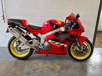 HONDA VTR