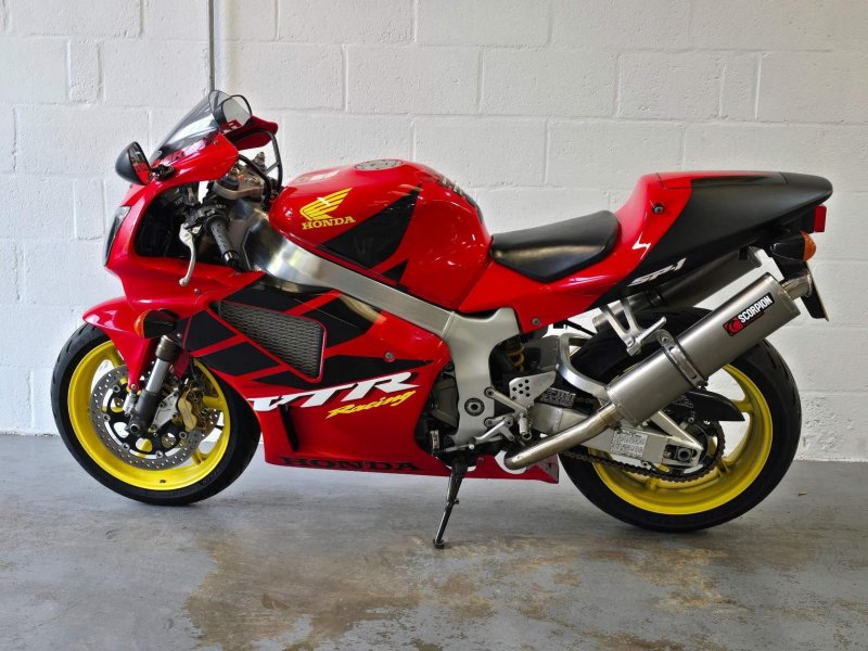 HONDA VTR