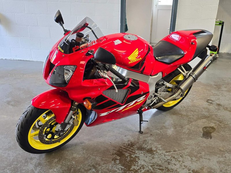 HONDA VTR