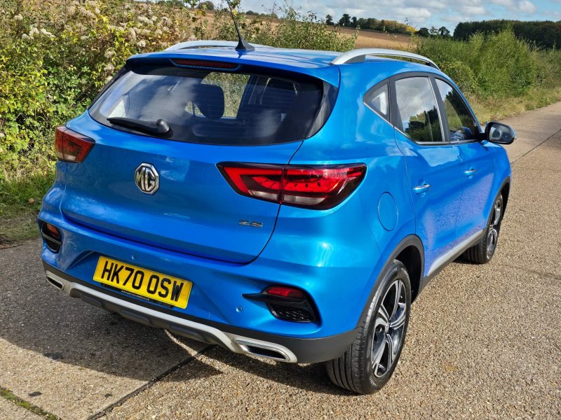 MG ZS