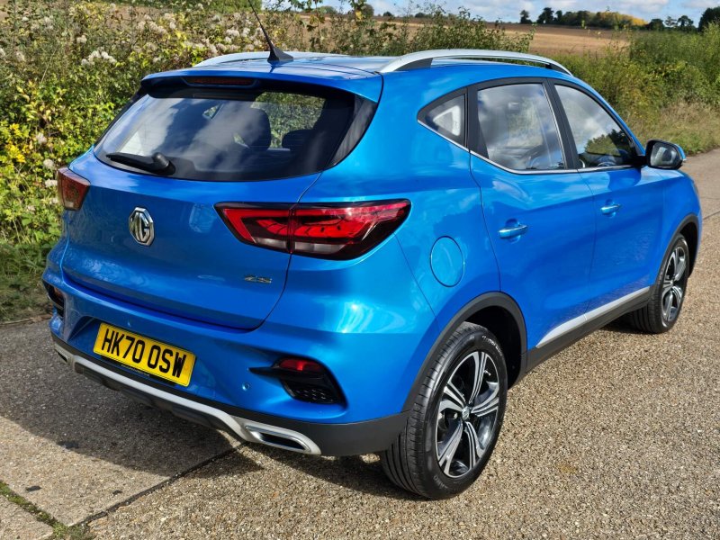 MG ZS