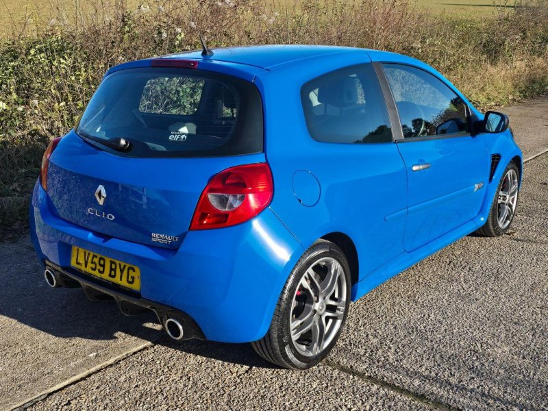 RENAULT CLIO