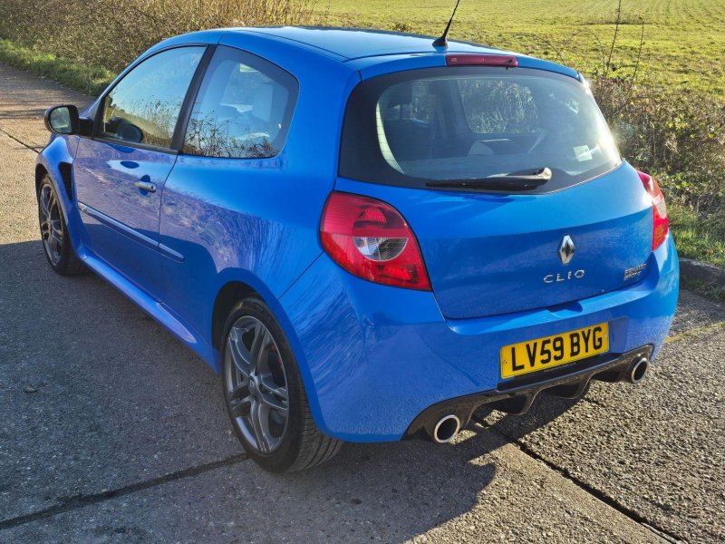 RENAULT CLIO
