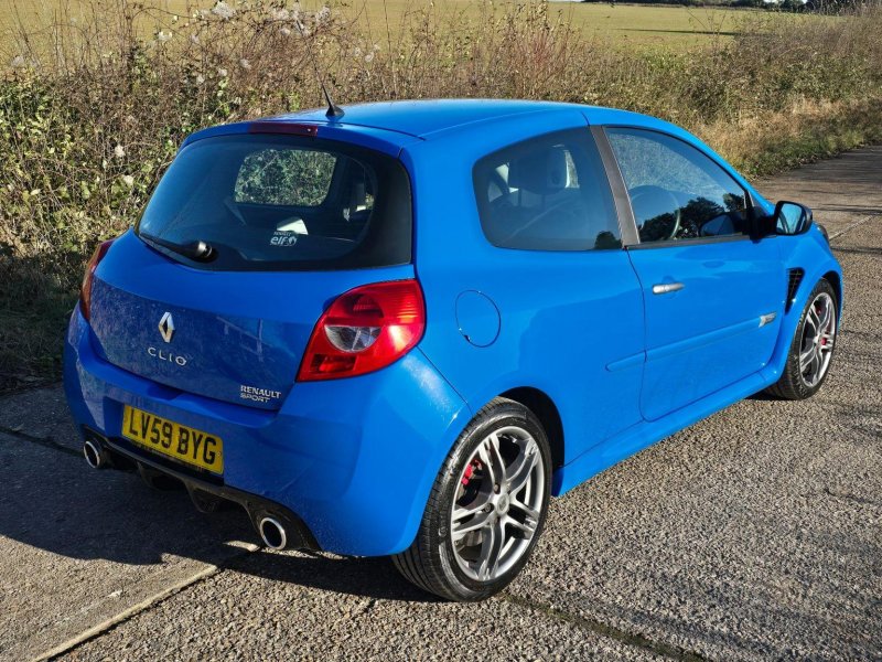 RENAULT CLIO