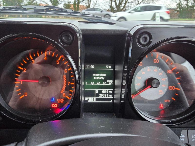 SUZUKI JIMNY