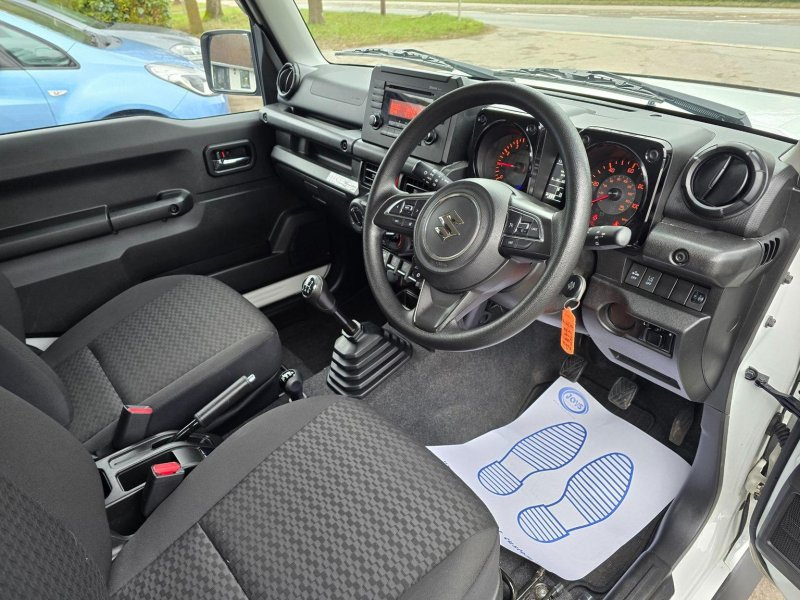 SUZUKI JIMNY
