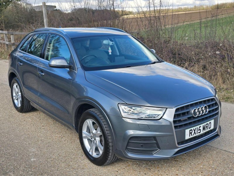 AUDI Q3