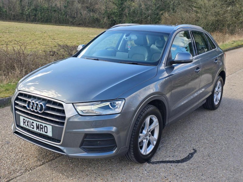 AUDI Q3