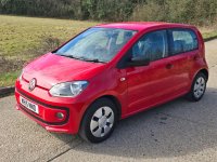 VOLKSWAGEN UP