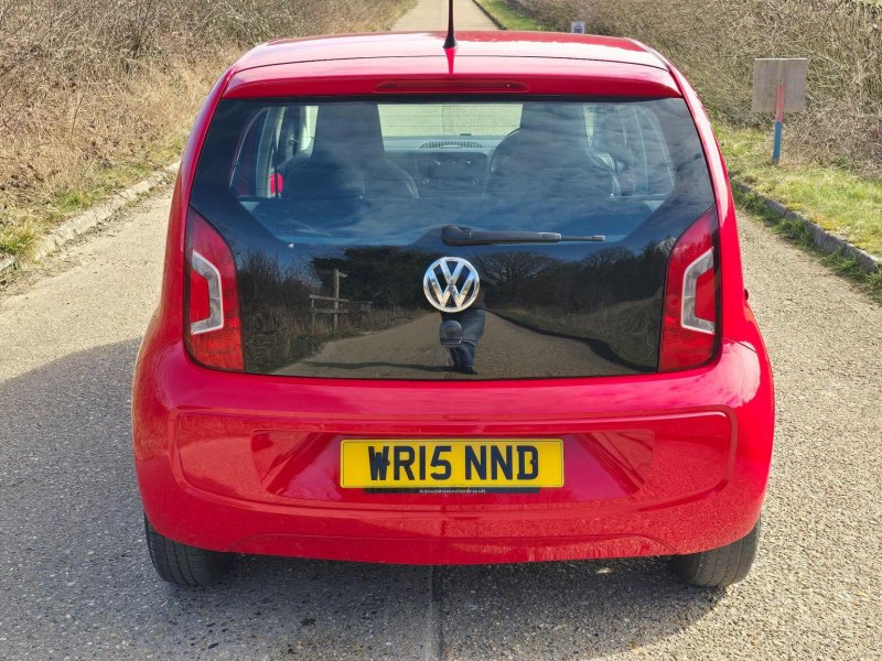 VOLKSWAGEN UP
