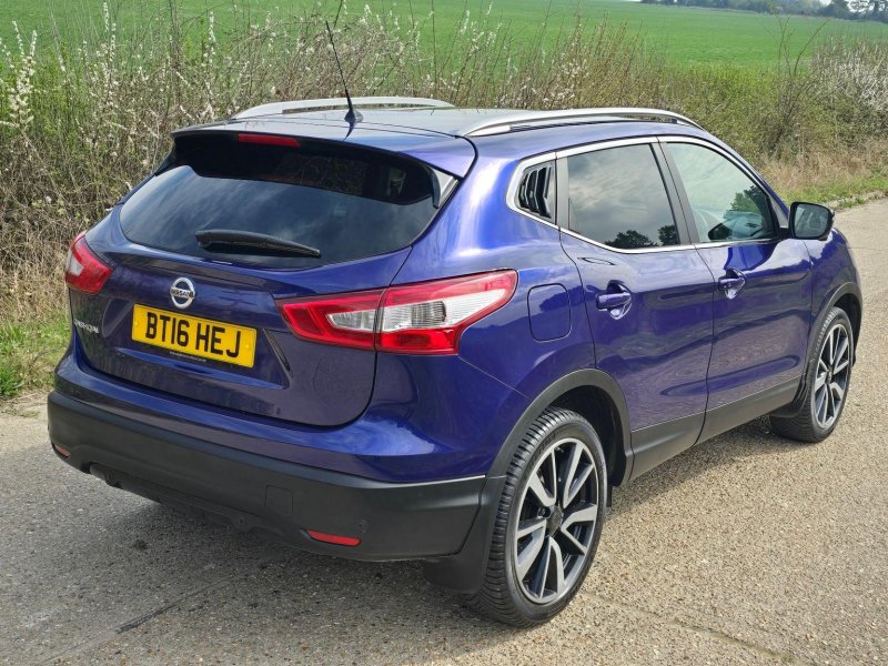NISSAN QASHQAI