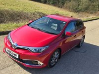 TOYOTA AURIS
