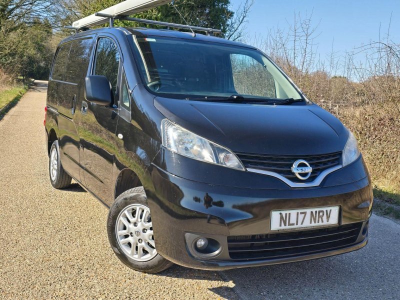 NISSAN NV200