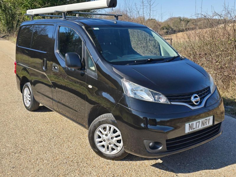 NISSAN NV200