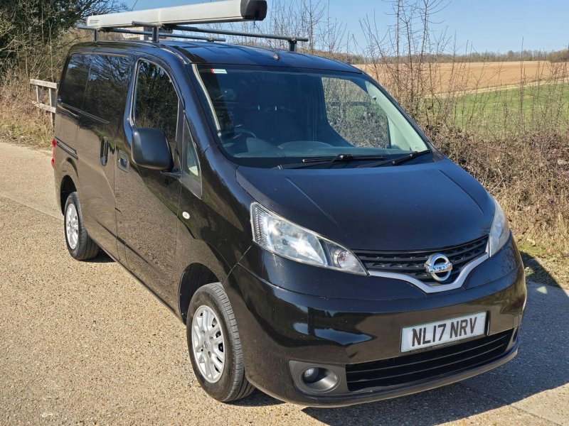 NISSAN NV200