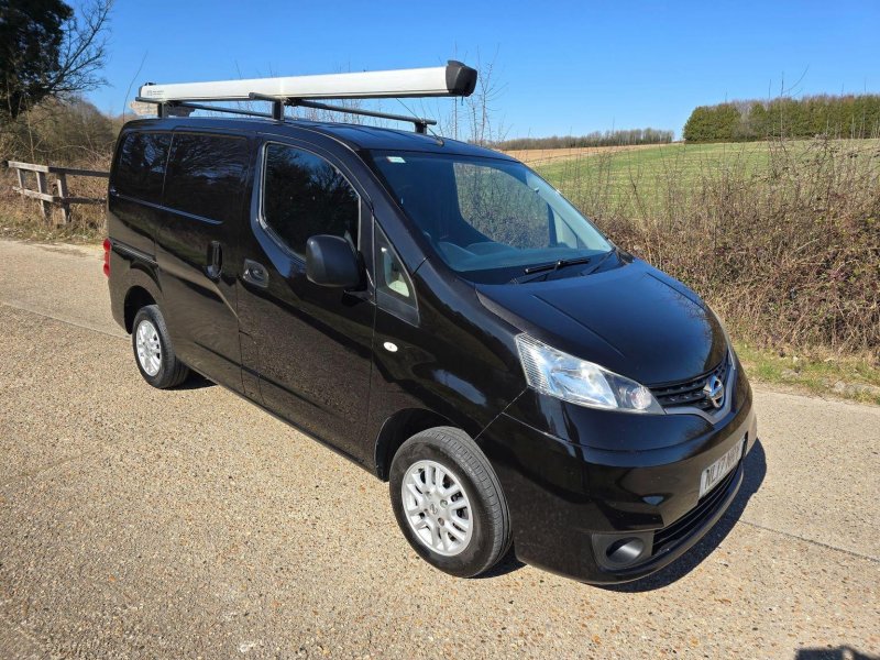 NISSAN NV200