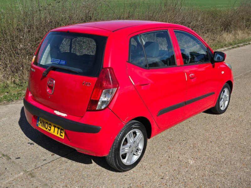 HYUNDAI I10
