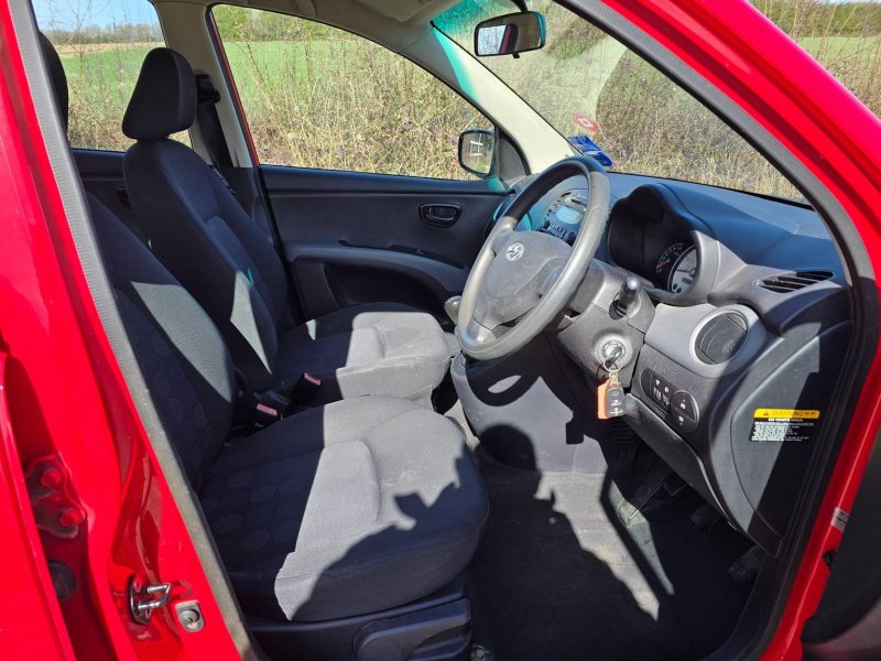 HYUNDAI I10