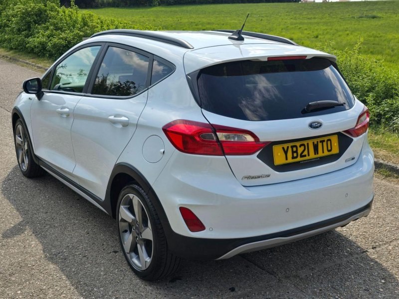 FORD FIESTA