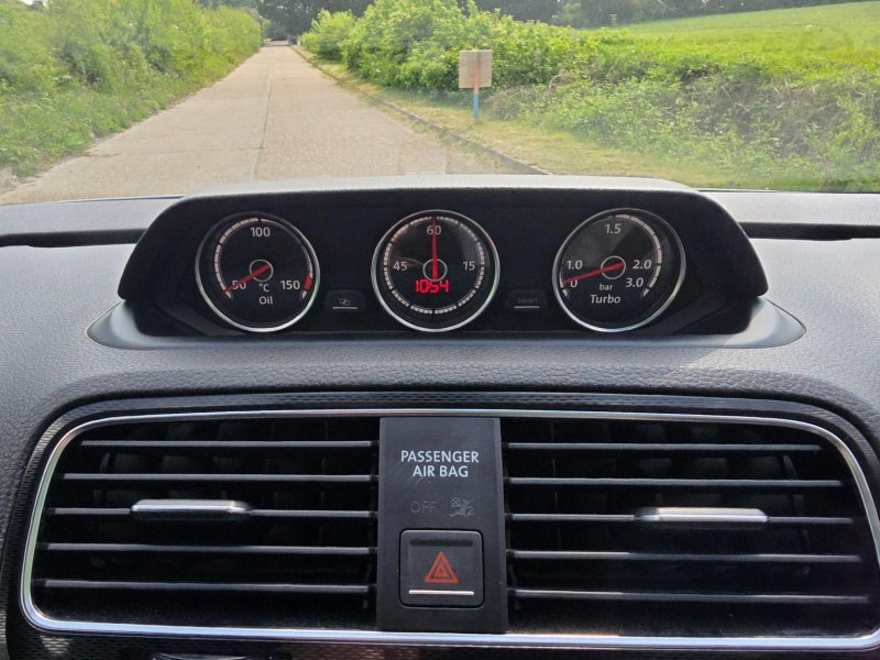 VOLKSWAGEN SCIROCCO