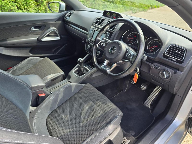 VOLKSWAGEN SCIROCCO