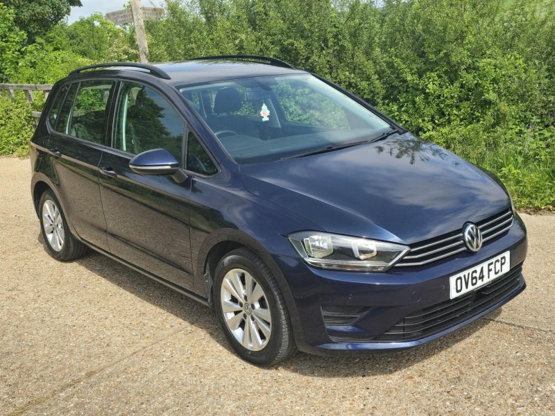 VOLKSWAGEN GOLF SV