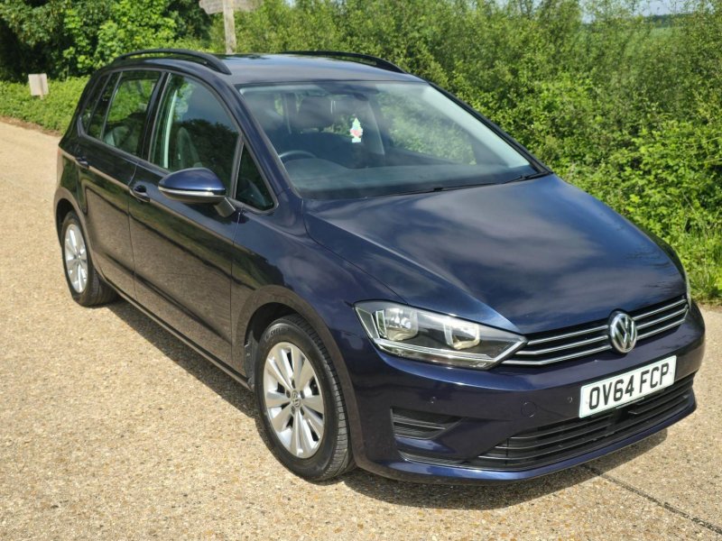 VOLKSWAGEN GOLF SV