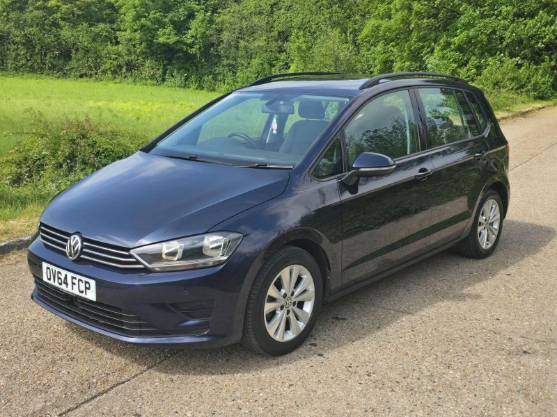 VOLKSWAGEN GOLF SV