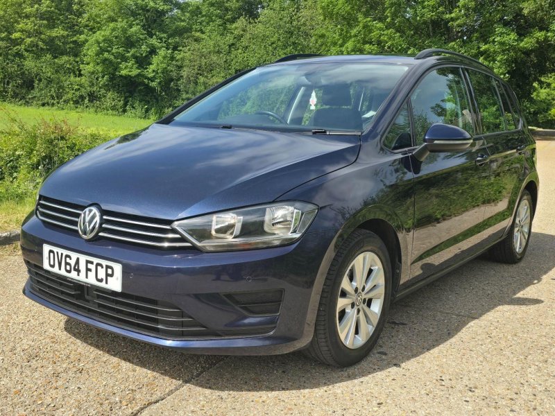 VOLKSWAGEN GOLF SV
