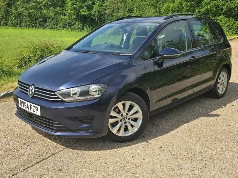 VOLKSWAGEN GOLF SV