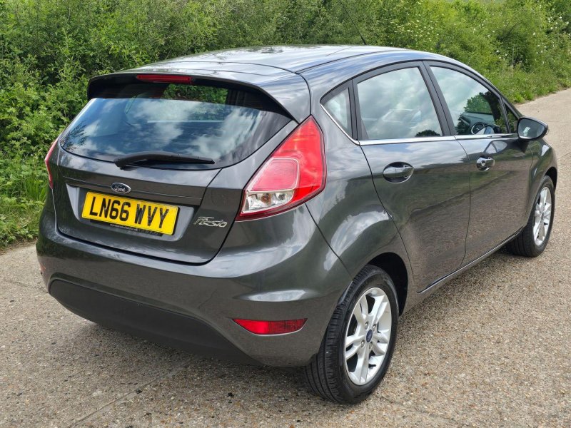 FORD FIESTA