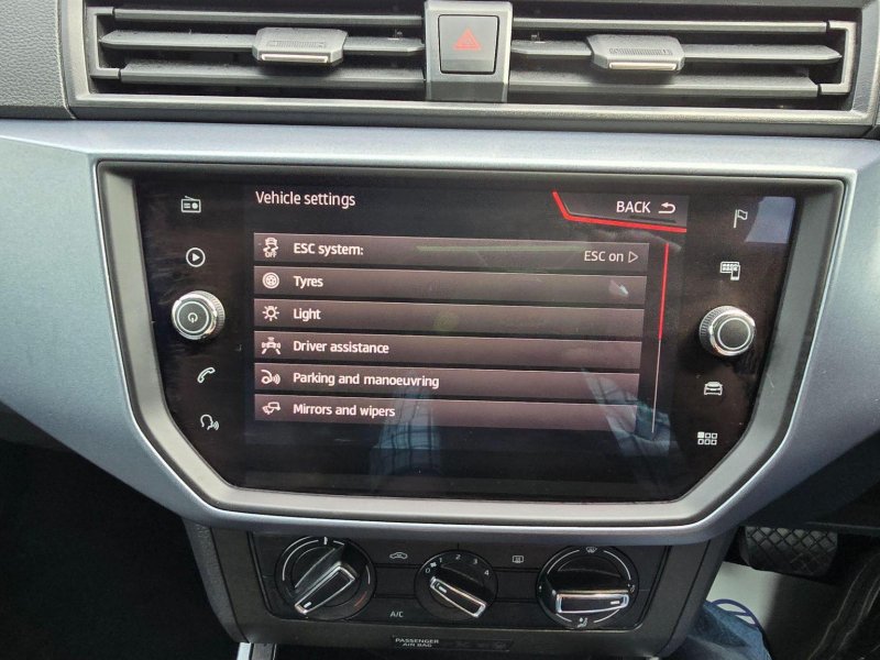 SEAT ARONA