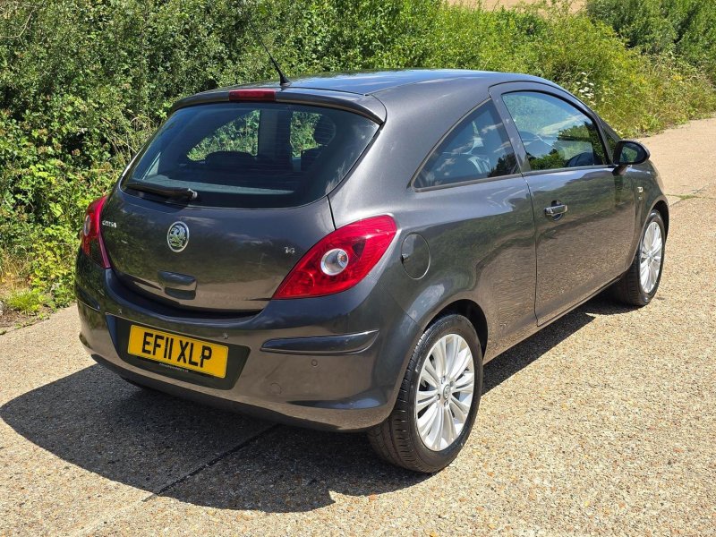 VAUXHALL CORSA