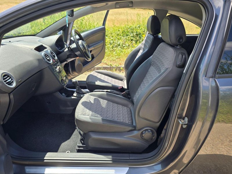 VAUXHALL CORSA