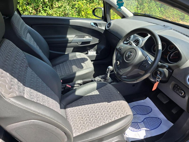 VAUXHALL CORSA