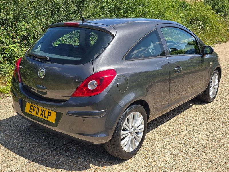 VAUXHALL CORSA