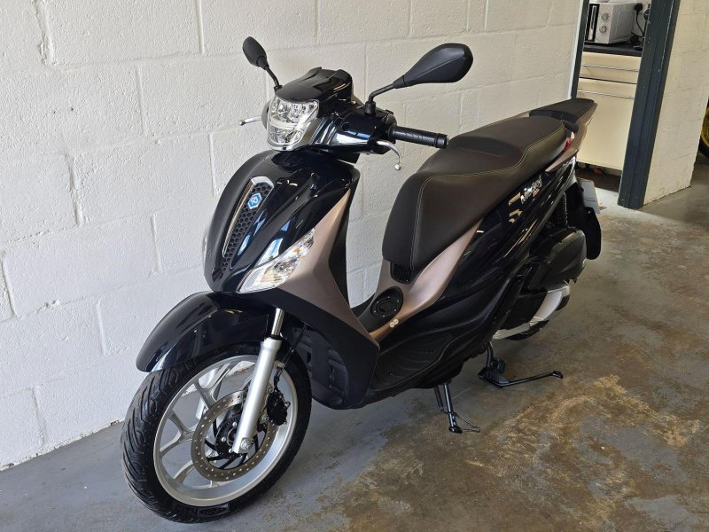 PIAGGIO Medley 125